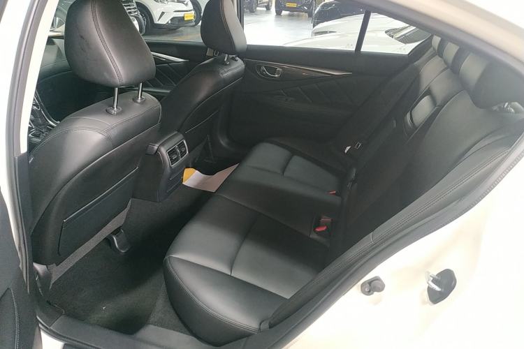 Used Infiniti Q50L 2021 2.0T Comfort Edition
