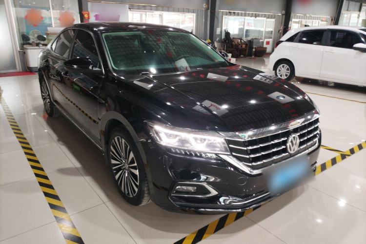 Used Volkswagen Passat 2020 330TSI Luxury Edition China VI