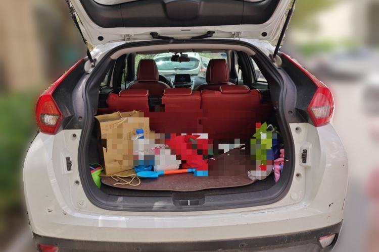 Used Mitsubishi Eclipse Cross 2019 1.5T CVT Two-Wheel Drive Fearless Edition China VI Standard Trunk