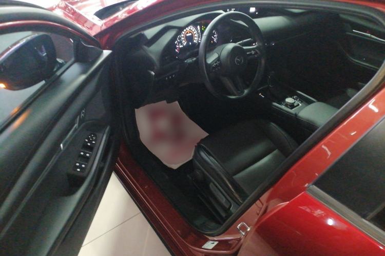 Used Mazda Mazda 3 Axela 2020 1.5L Automatic Luxury Version