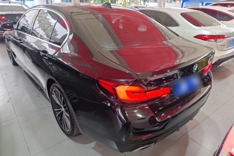 Used BMW 5 Series 2022 Restyled 530Li Leading Edition M Sport Package Exterior 2