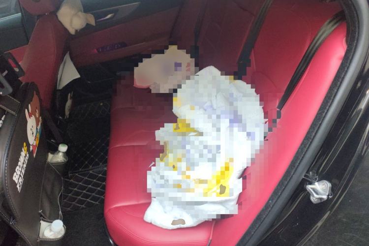 Used Jaguar XEL 2020 2.0T 200 PS R-DYNAMIC S Advanced Sport Edition Left Rear Seat