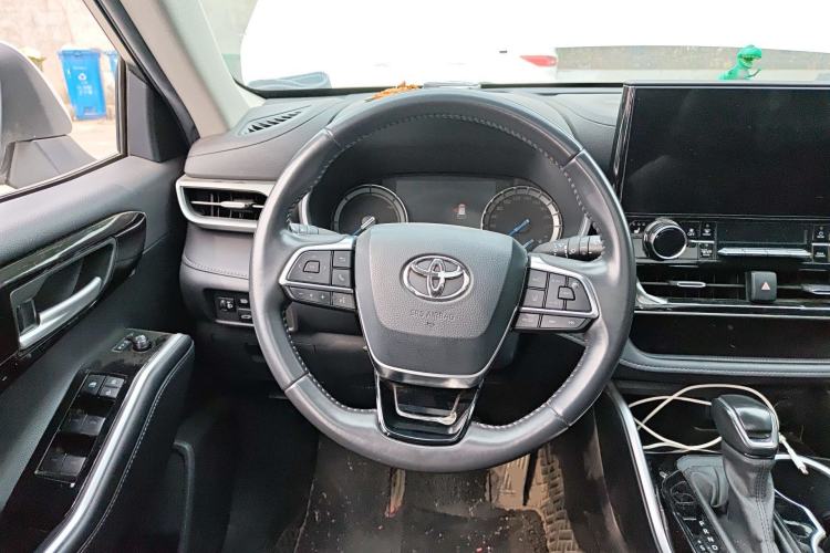 Used Toyota Highlander 2022 Dual-Engine 2.5L Four-Wheel Drive Prestige Version 7 Seats