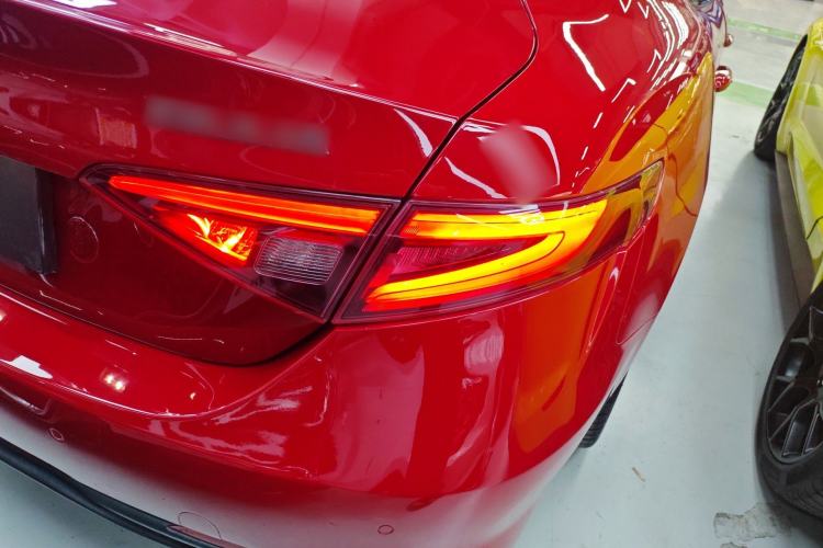 Used Alfa Romeo Giulia 2017 2.0T 280HP Luxury Sport Edition