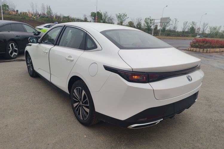 Used CHANGAN Eado PHEV 2025 Smart New Blue Whale 145KM Battleship Edition