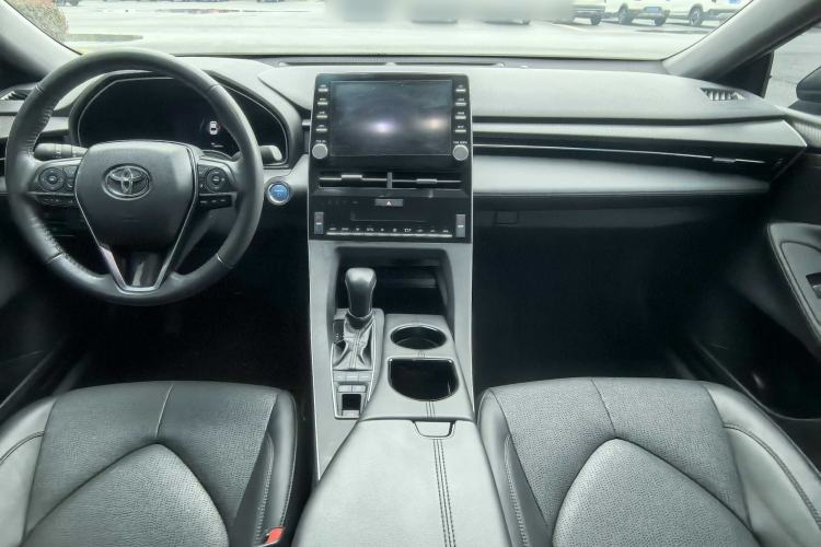 Used Toyota Avalon 2019 Dual-Engine 2.5L Luxury Edition China VI Standard
