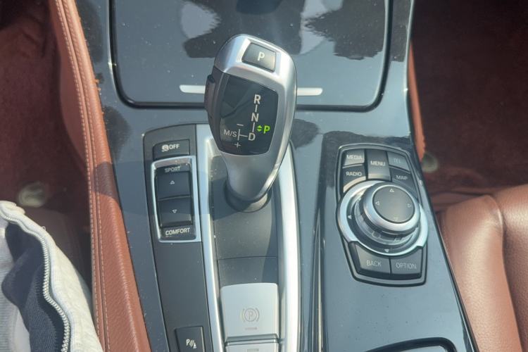 Used BMW 5 Series 2017 520Li Elegant Edition
