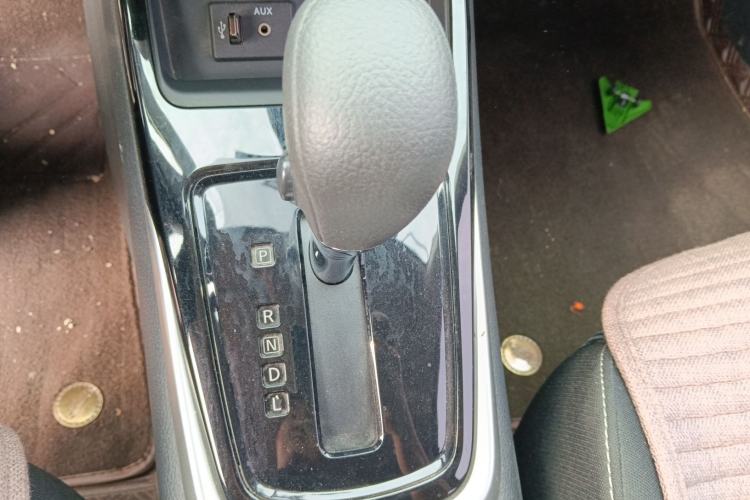 Used Nissan Tiida 2021 1.6L CVT Cool Edition Gear Lever