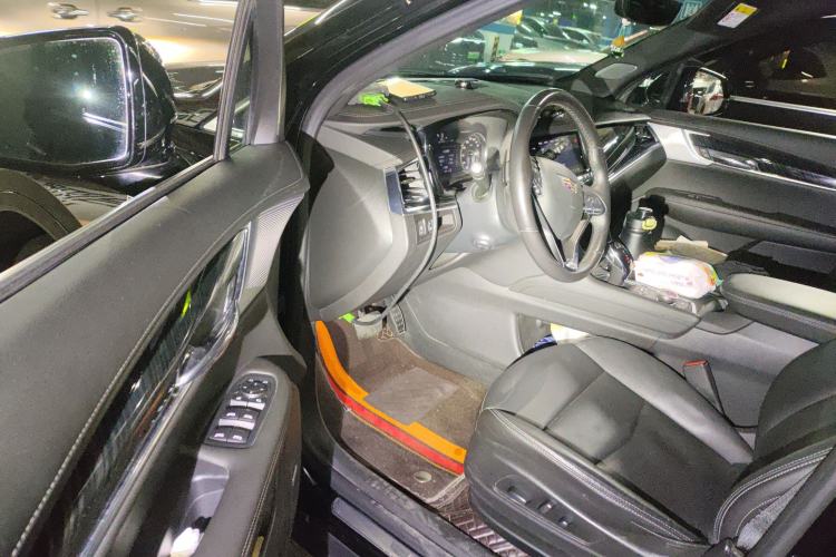 Used Cadillac XT6 2022 2.0T Six-Seater Four-Wheel-Drive Luxury Standard Edition