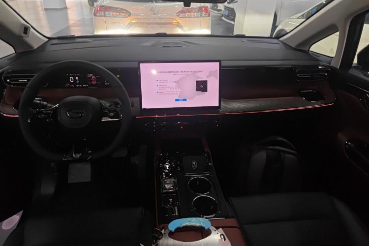 Used GAC Trumpchi E8 New Energy 2024 150km MAX+ Center Console