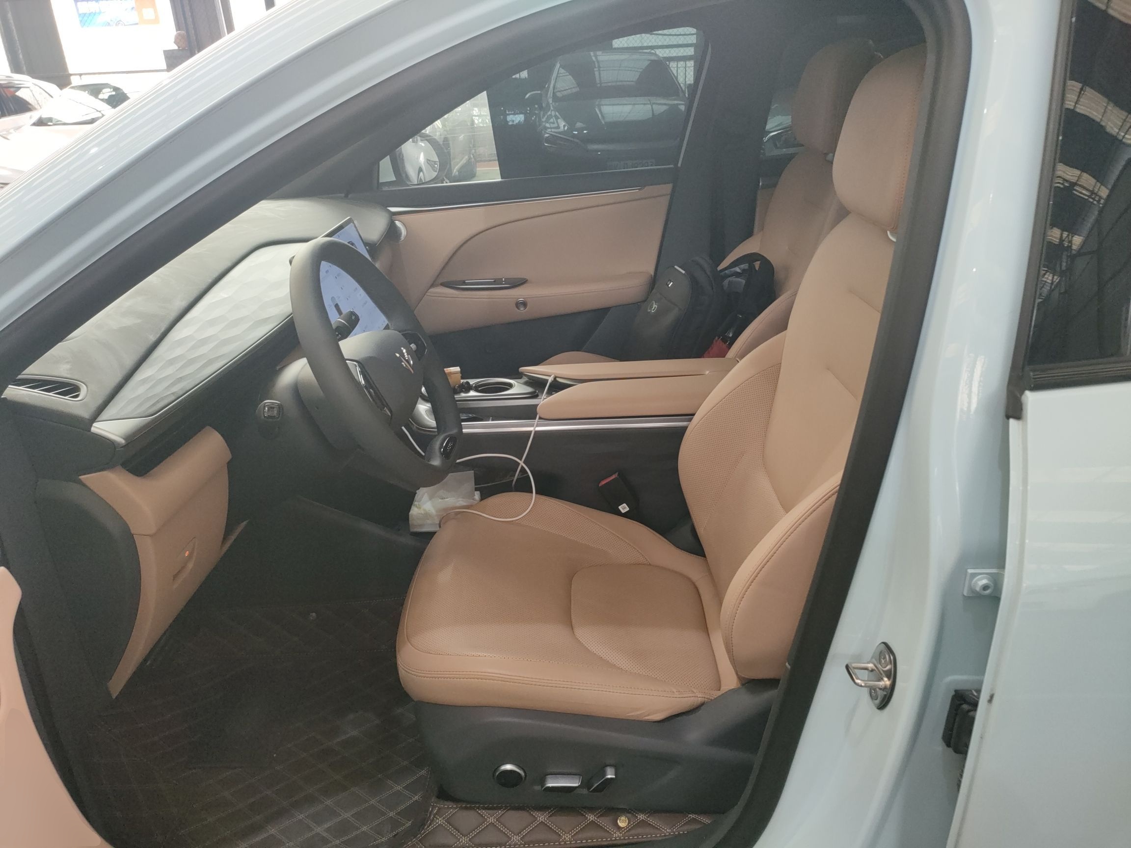 Переднее сиденье в автомобиле