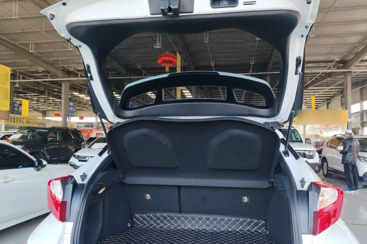 Used Toyota C-HR 2023 2.0L Comfort Edition Trunk