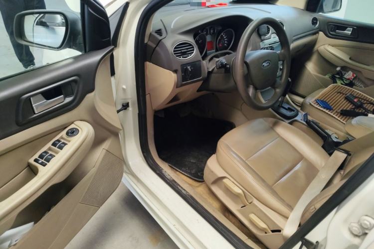 Used Ford Focus 2011 Hatchback 1.8L Automatic Fashion Edition