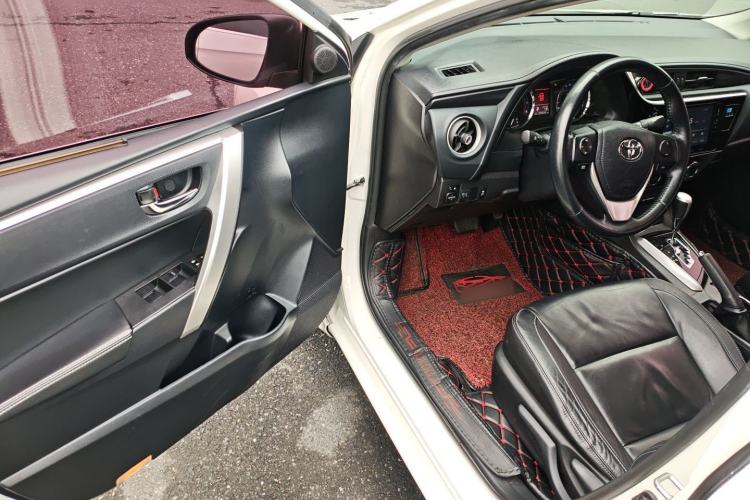 Used Toyota Corolla 2017 Revised Version 1.2T S-CVT GL-i Leather Edition Driver Seat