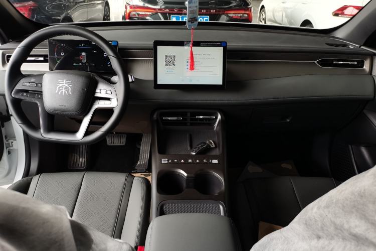 Used BYD Qin PLUS  Center Console