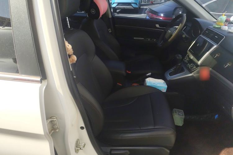 Used Haval M6 2019 1.5T DCT Two-Wheel Drive Value Edition China VI Standard Right Front Seat