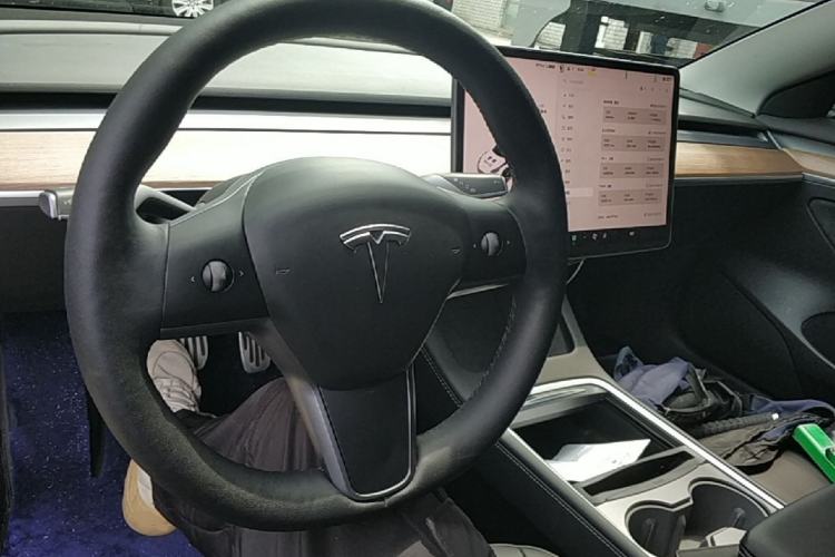 Used Tesla Model 3 2021 Standard Range Rear-Wheel Drive Upgraded Version 3D6 Center Console