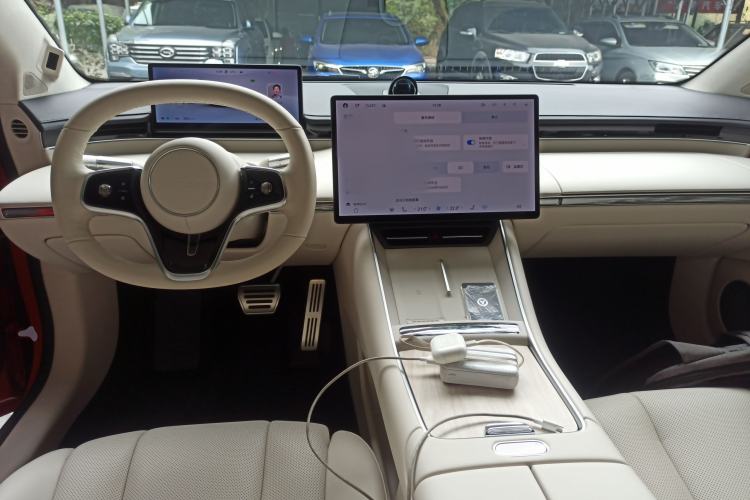 Used Hima Luxeed S7 2025 785 km Ultra