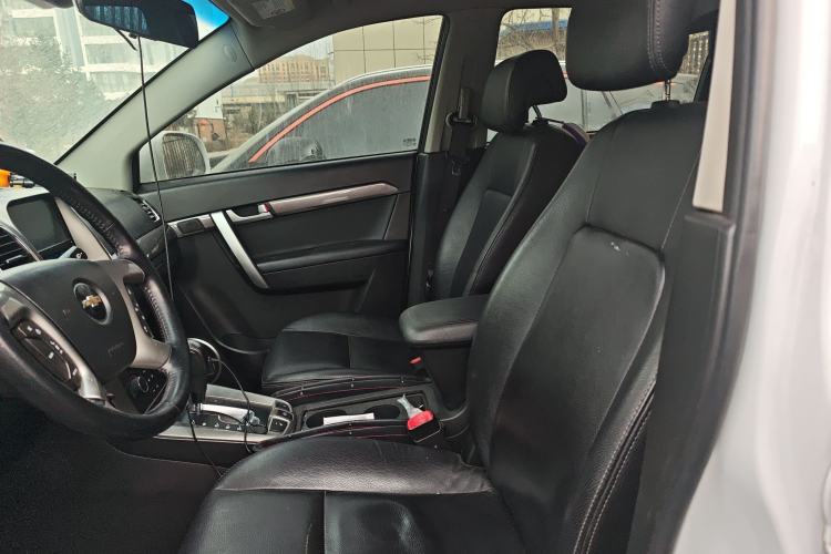 Used Chevrolet Captiva 2011 2.4 AT 7-Seater Luxury Navigation Edition
