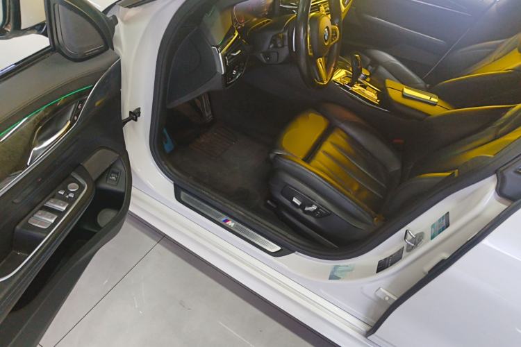 Used BMW 6 Series GT 2019 630i M Sport Package Driver Seat