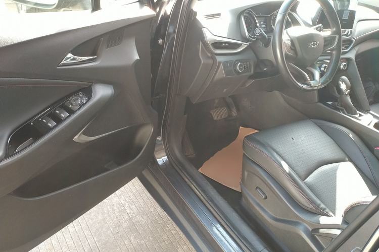 Used Chevrolet Orlando 2020 Light Hybrid Redline 530T Automatic Enjoyment Edition (5+2 Models)