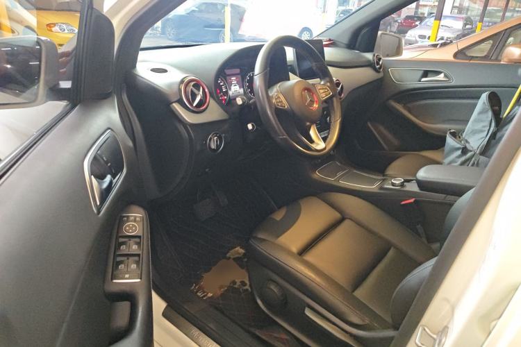 Used Mercedes-Benz B-Class 2017 B 200 Sport Edition
