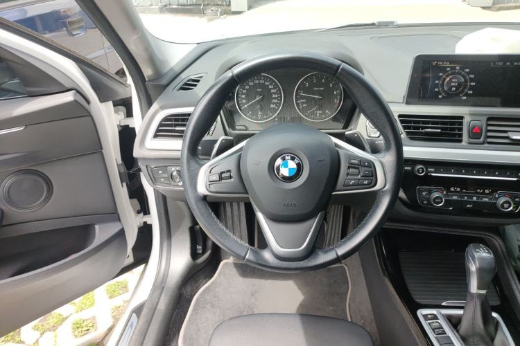 Used BMW 1 Series 2017 120i Design Package Model Steering Wheel