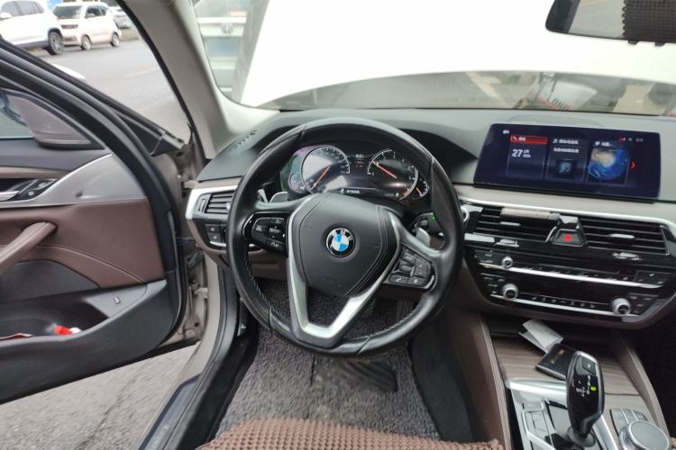 Used BMW 5 Series 2018 530Li Leading Edition Luxury Package
