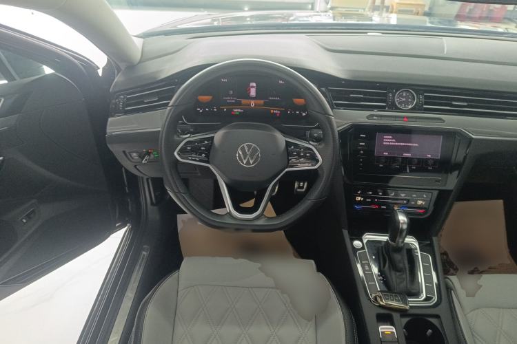 Used Volkswagen Magotan 2023 2 Million Units Limited Edition 330TSI DSG Leading Version Steering Wheel