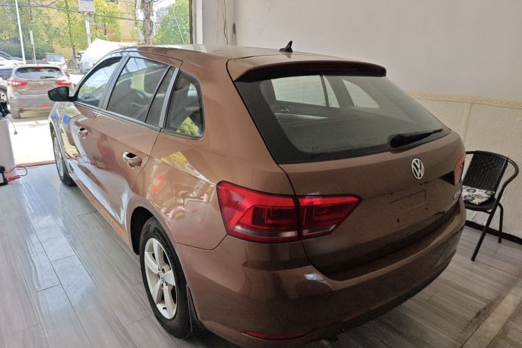 Used Volkswagen Gran Lavida 2015 1.6L Automatic Fashion Edition
