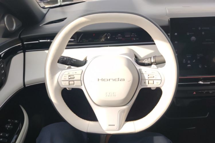 Used Honda e:NS2 2024 Light-Chasing Version Steering Wheel