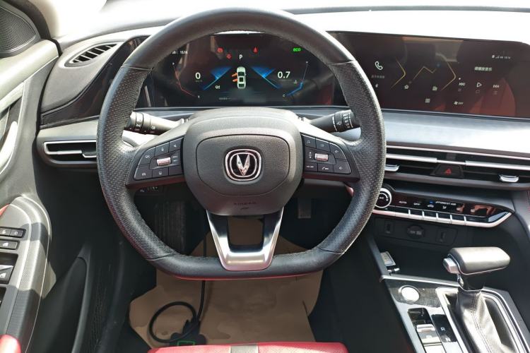 Used CHANGAN Eado 2021 PLUS Blue Whale NE 1.4T GDI DCT Flagship Model Steering Wheel