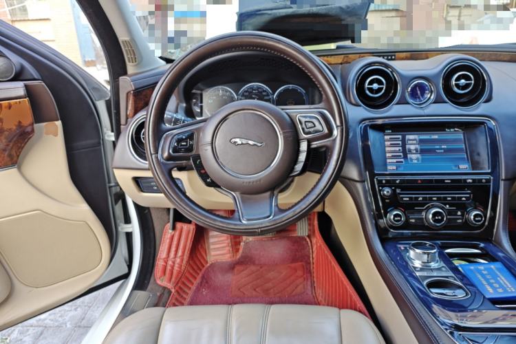 Used Jaguar XJ 2012 XJL 3.0 Panoramic Business Edition
