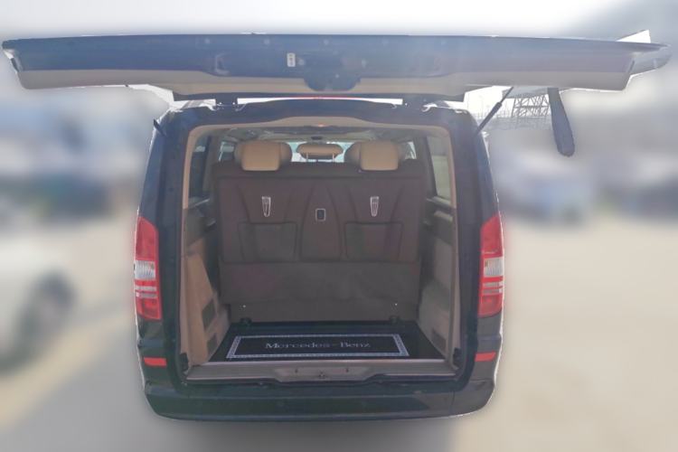 Used Mercedes-Benz Viano 2013 3.0L Comfort Edition Trunk