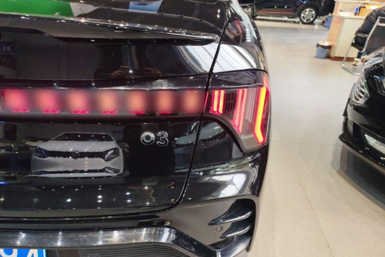 Used Lynk & Co 03 2023 2.0TD DCT JingPro Exterior 3