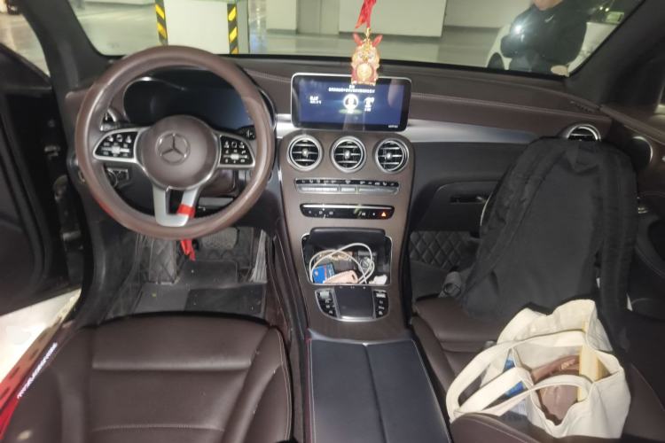 Used Mercedes-Benz GLC 2020 Facelift GLC 300 L 4MATIC Dynamic Edition Center Console