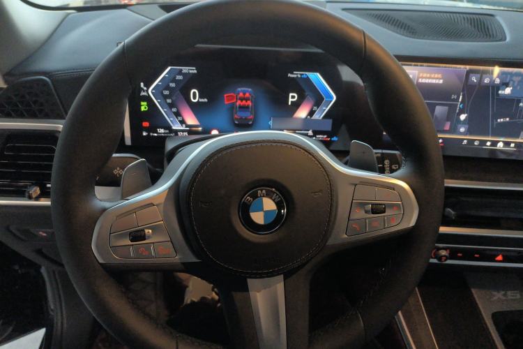 Used BMW X5 2023 xDrive 30Li Luxury M Sport Night Edition Package Steering Wheel
