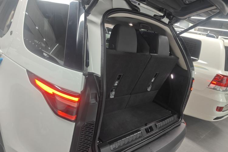 Used Land Rover Discovery 2019 3.0 SC V6 SE
