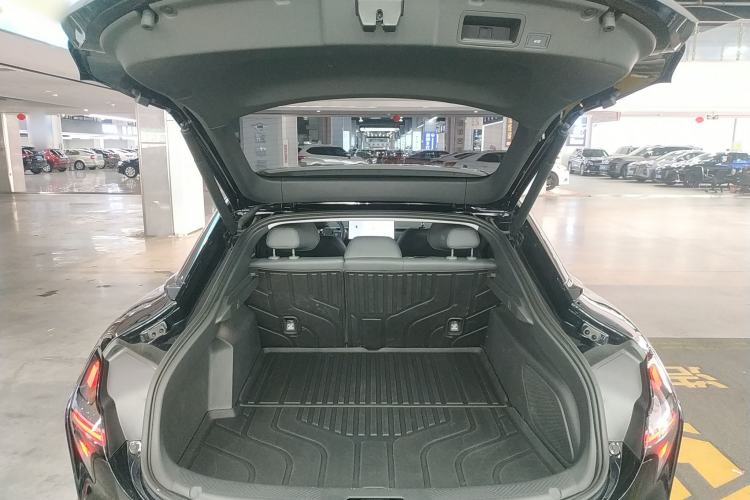 Used XPeng MONA M03 2024 620 with Ultra-Long Range Trunk