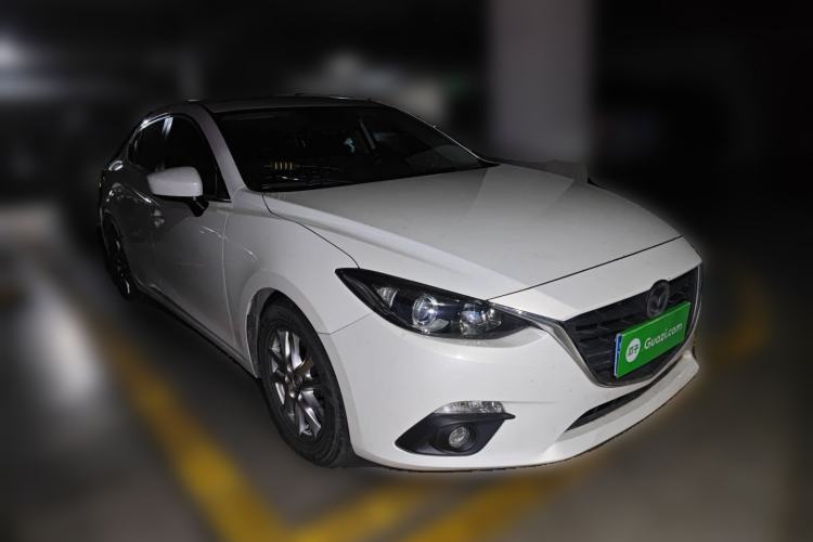 Used Mazda 3 Axela 2016 Sedan 1.5L Automatic Comfort Model