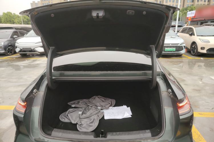 Used Geely Galaxy 8 2025 130km EM-P Starship Edition Trunk