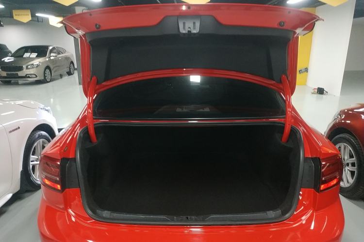 Used Volkswagen Lamando 2019 230TSI DSG Fashion Edition China V Standard
