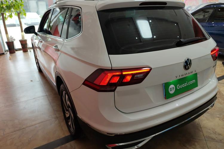 Used Volkswagen Tiguan L 2022 330TSI Automatic Two-Wheel Drive Smart Edition Rear Left 45 Deg