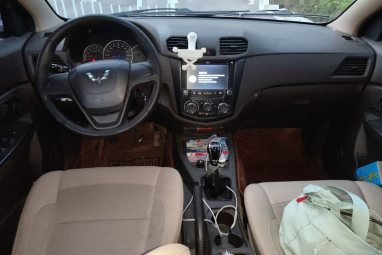 Used Wuling Hongguang 2015 1.5L S Base Model China IV