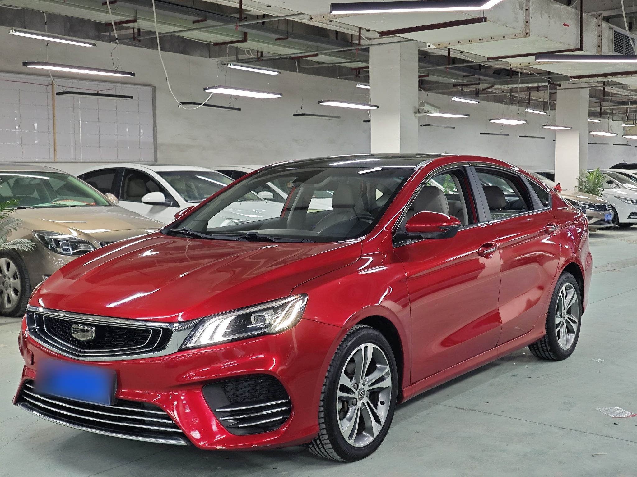 تحت مقدمة السيارة