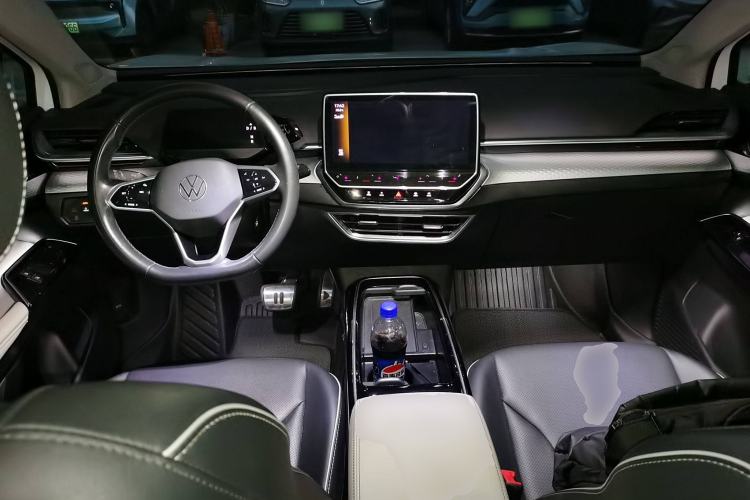 Used Volkswagen ID.6 X 2021 Pure Edition Interior 2