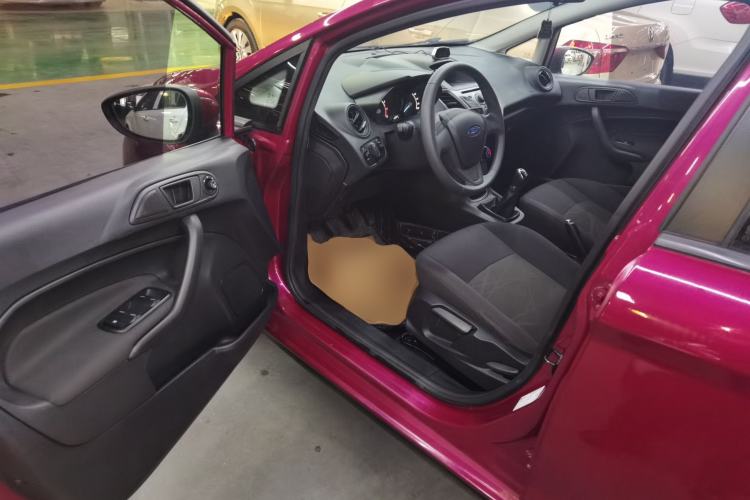 Used Ford Fiesta 2013 Sedan 1.5L Manual Fashion Edition