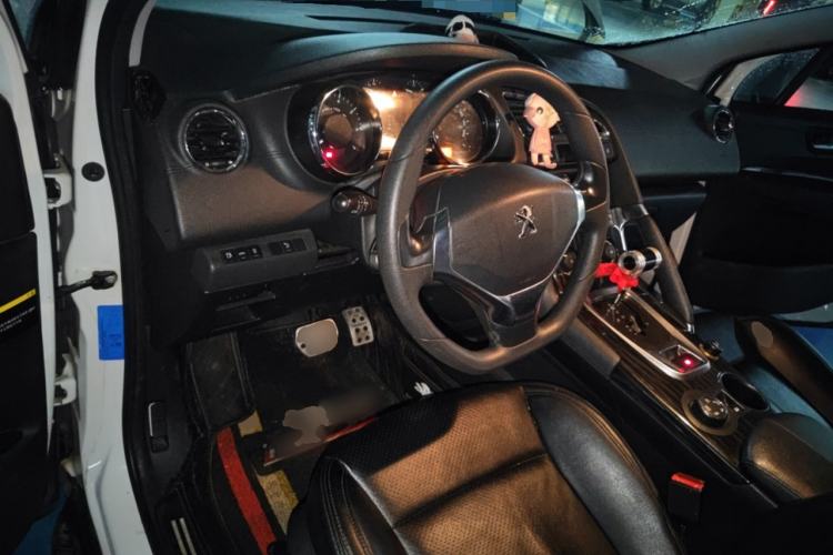 Used Peugeot 3008 2015 1.6THP Automatic Classic Edition
