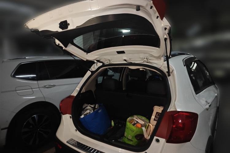 Used Haval H1 2016 Revised Version Blue Badge 1.5L AMT Luxury Edition
