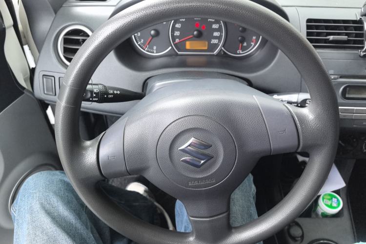 Used Suzuki Swift 2013 1.5L Manual Standard Edition Steering Wheel